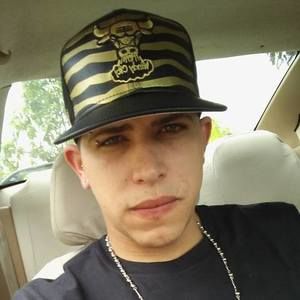 Meet your Posher, Carlos